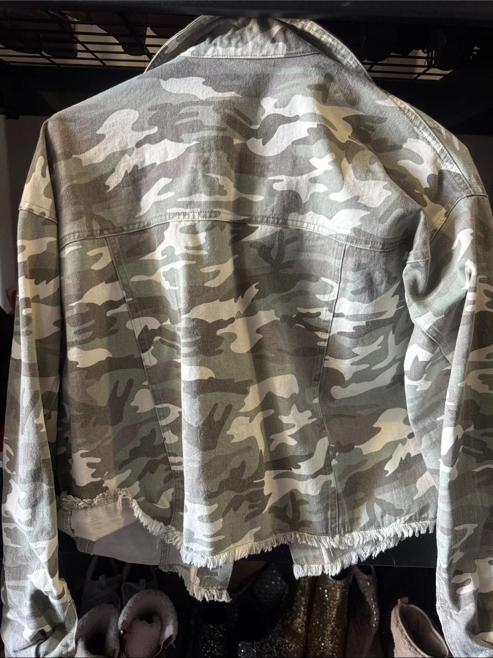 Fate Camo Jacket in Olive, Gray & Cream - Picture 6 of 6